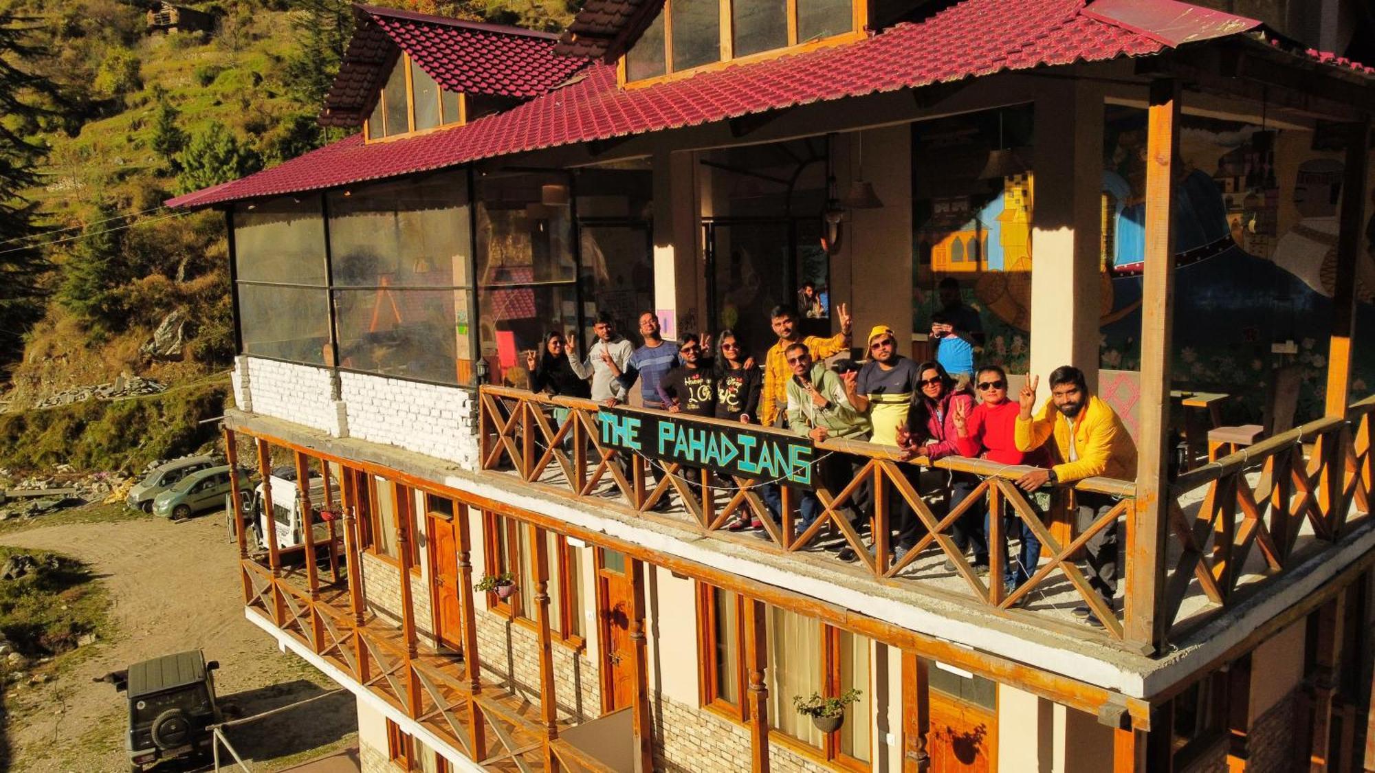 Thepahadians Food & Stay Jibhi Ngoại thất bức ảnh